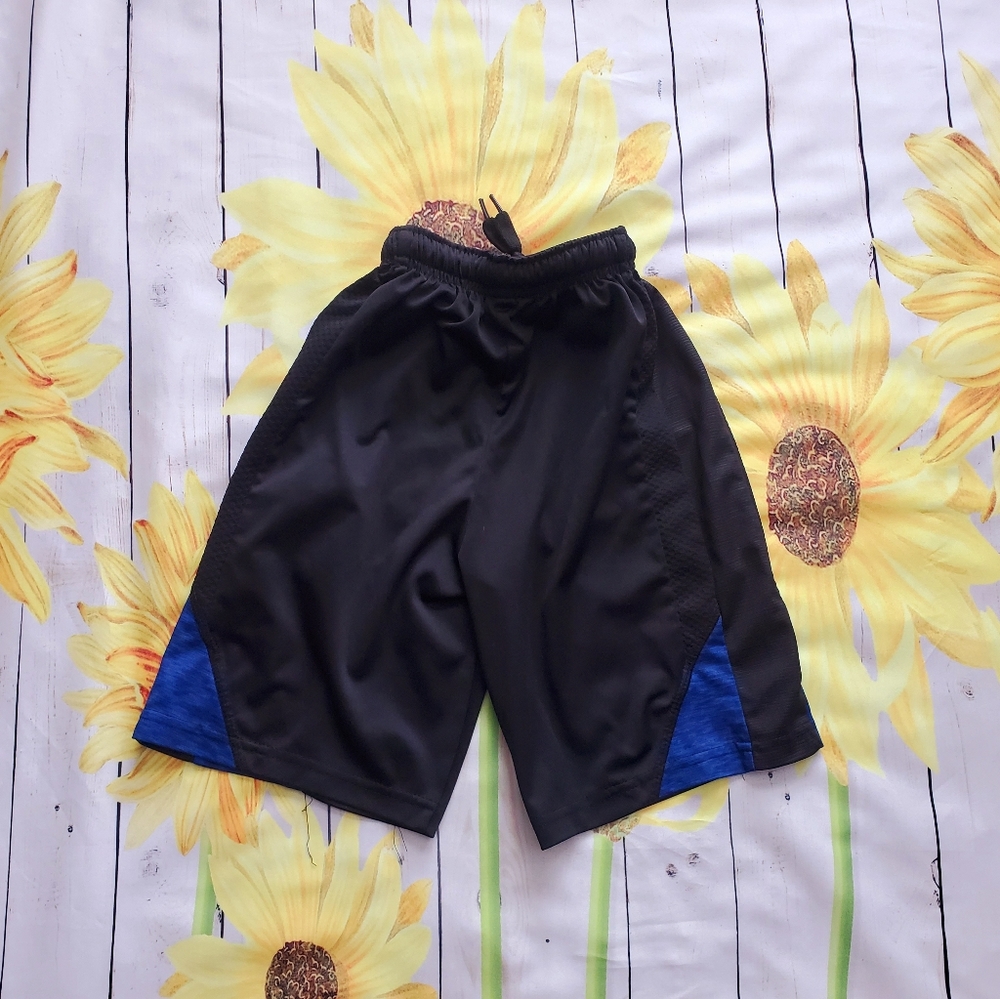 "Game Time" Shorts - Picture 2 of 2